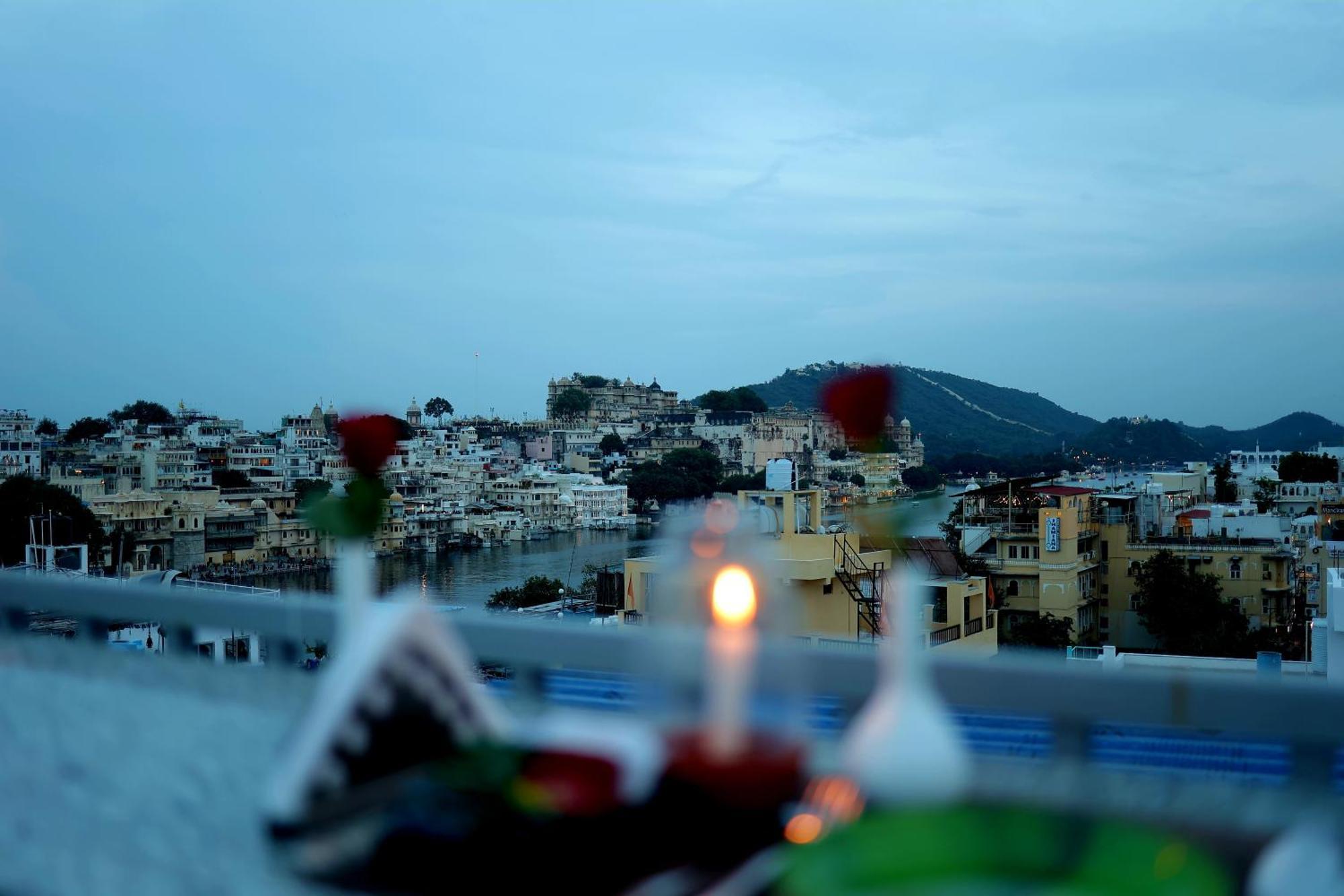 Neev Haweli Hotel Udaipur Buitenkant foto